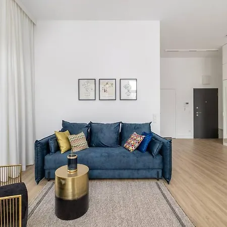 1-bedroom Near Metro *